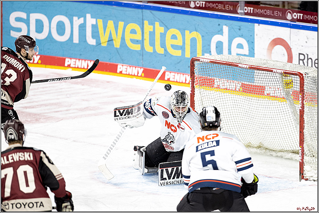 PENNY DEL;  Koelner Haie - Nuernberger Ice Tigers; Koeln, 25.03.2021